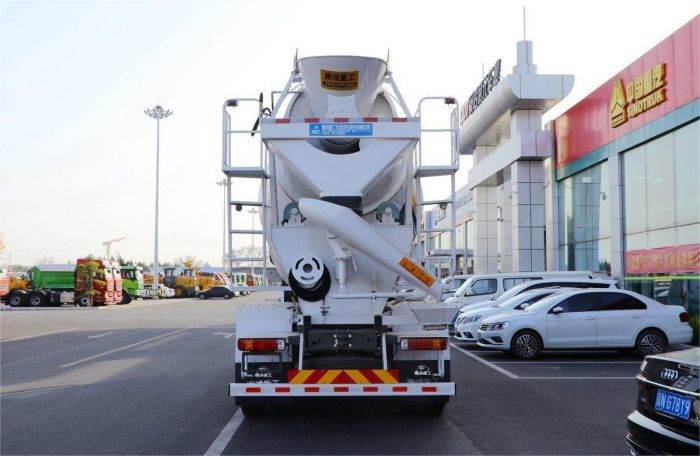 HOWO T5G  8X4 Concrete Mixer Truck