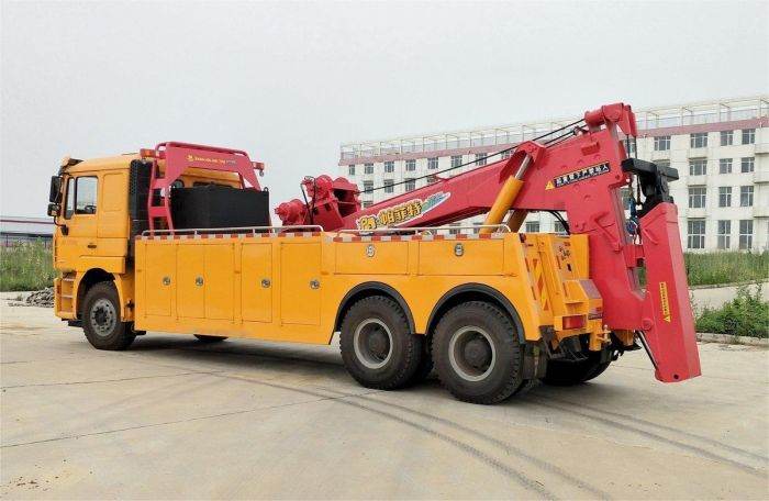 Shacman heavy duty towing