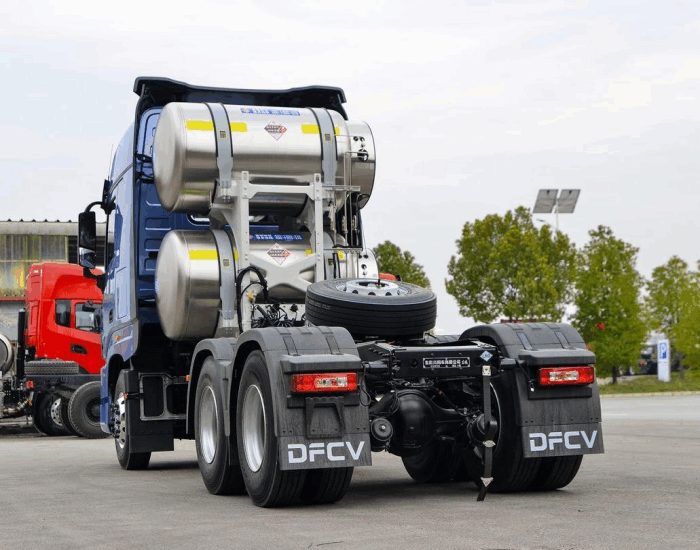 Dongfeng Road Tractor