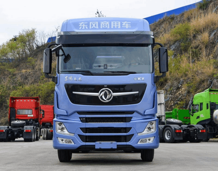 Dongfeng Road Tractor