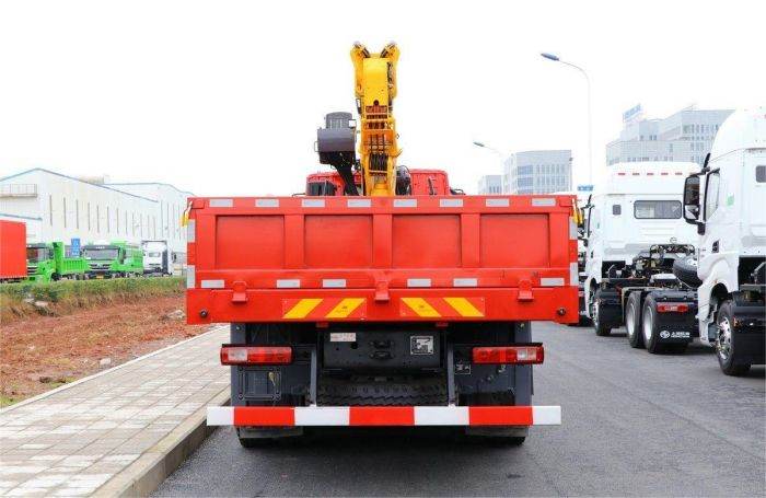 GENHOO H6 8X4  Loader Crane