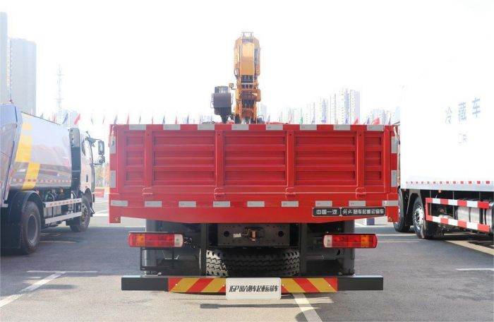 FAW J6P 8X4  Loader Crane