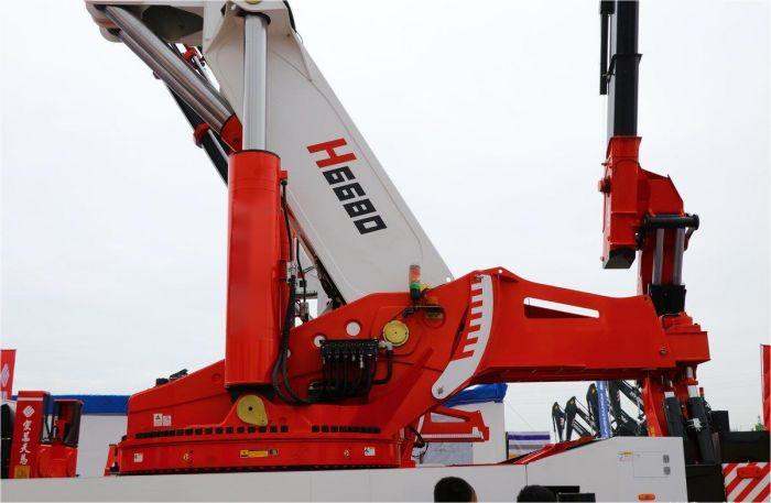 HOWO TX 10X4 Loader Crane