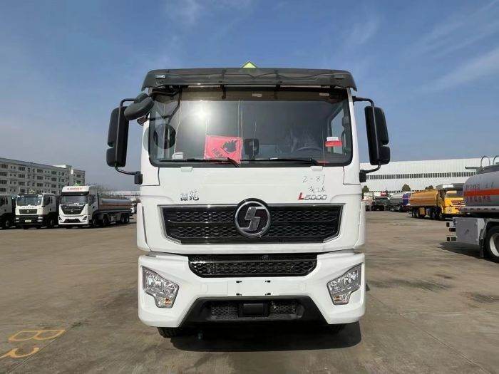 SHACMAN 15000l mobile refueling truck