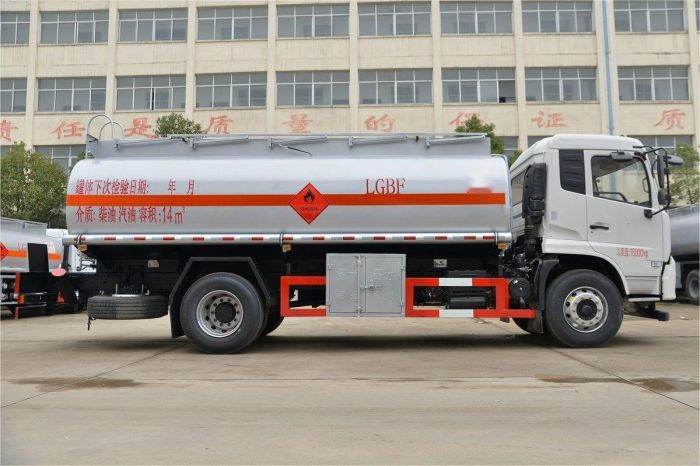 Dongfeng 14000 litre Tanker Truck