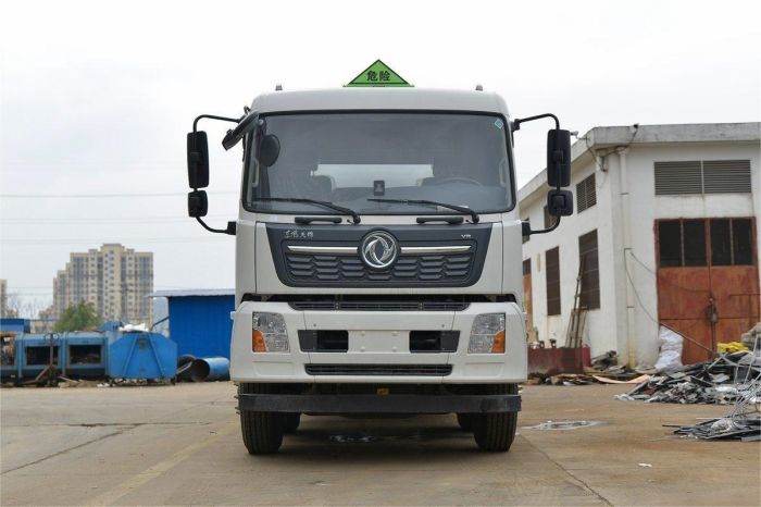 Dongfeng 21800l fuel tanker