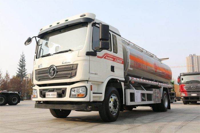 SHACMAN 16500 litre Tanker Truck