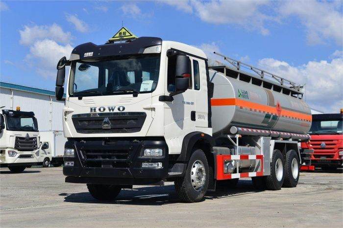 HOWO 20000l fuel tanker