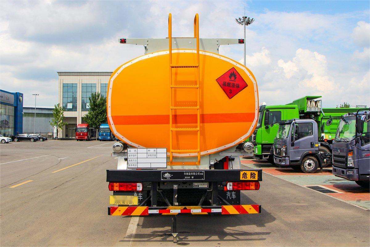 HOWO 30m³ Tanker Truck