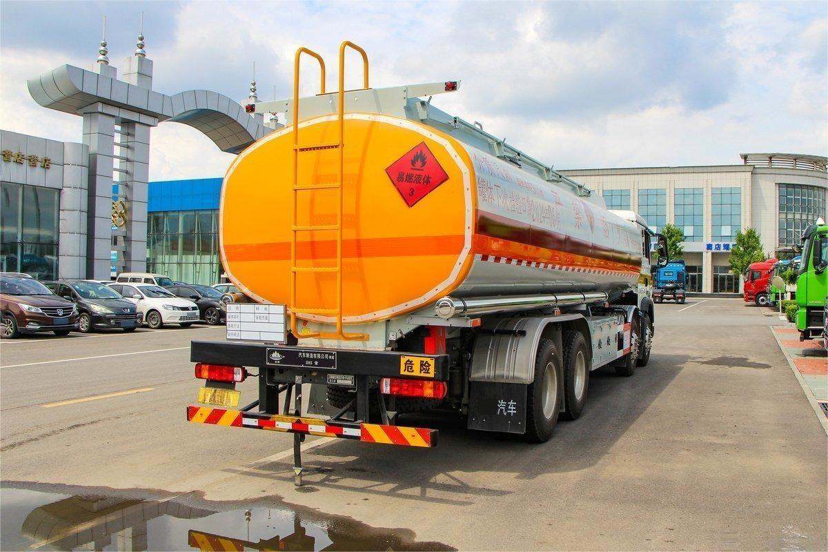 HOWO 30m³ Tanker Truck