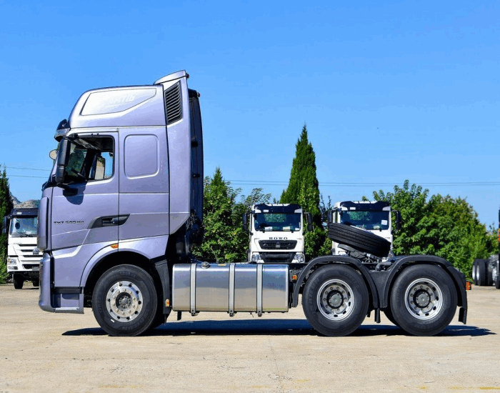 Sinotruk 6x6 Road Tractor