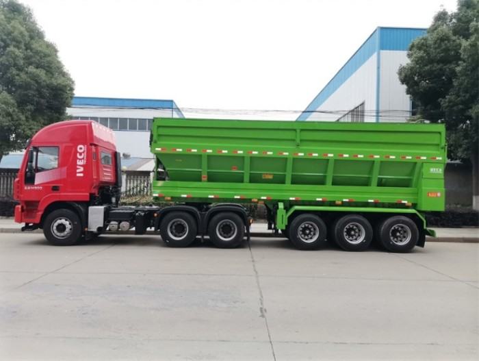Bottom conveyor dump semi trailer