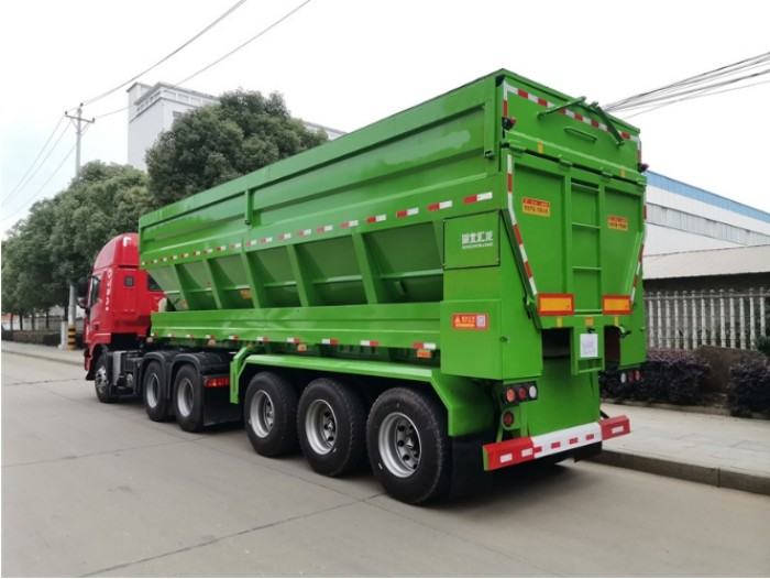 Bottom conveyor dump semi trailer