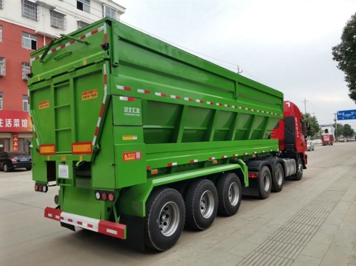 Bottom conveyor dump semi trailer