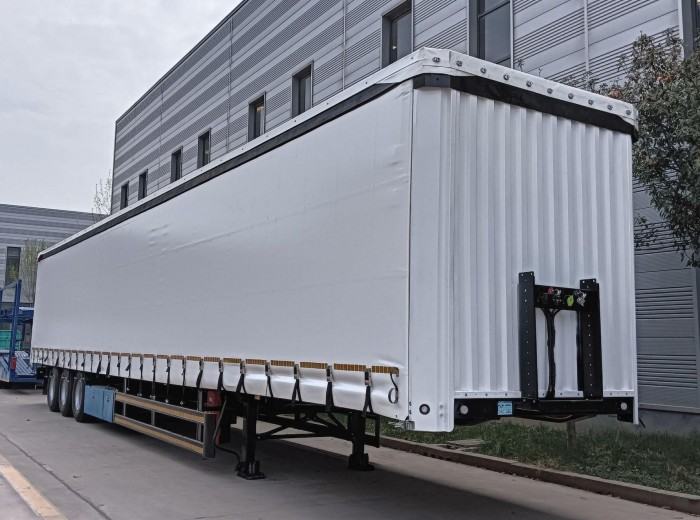 Curtain Side Semi Trailer