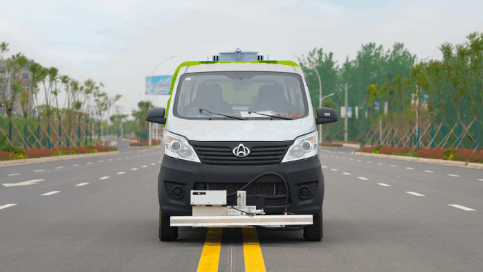 Road maintenance and cleaning truck