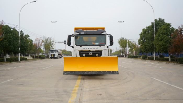 Sinotruk Shandeka snow removal truck