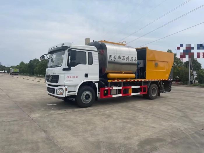 SHACMANL3000 Synchronous Chip Sealing Vehicle
