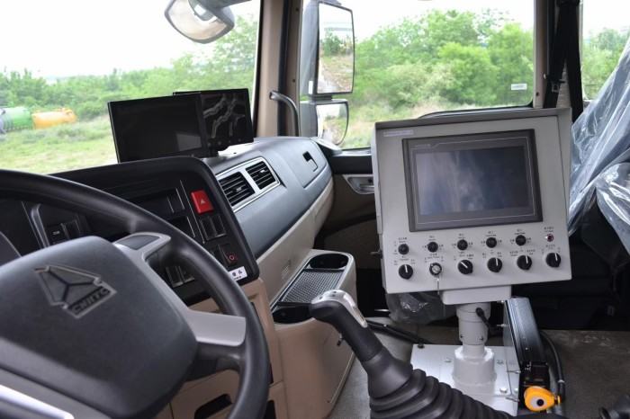 Sinotruk HOWO Synchronous Sealing Vehicle