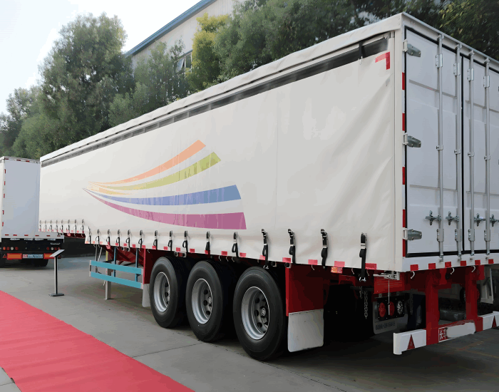 Side curtain bar transport semi-trailer