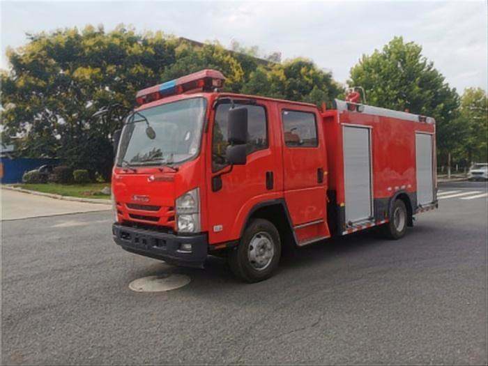 ISUZU Water Tank Fire Truck