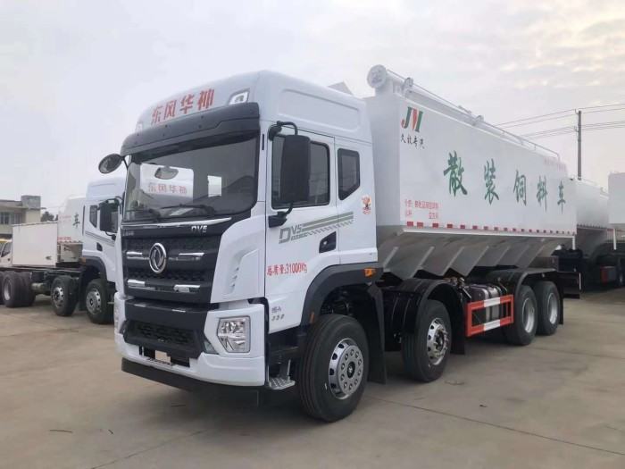 Dongfeng 8x4 bulk feed transport truck