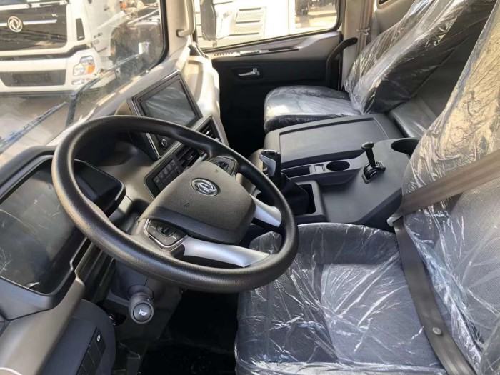 Dongfeng 8x4 bulk feed transport truck