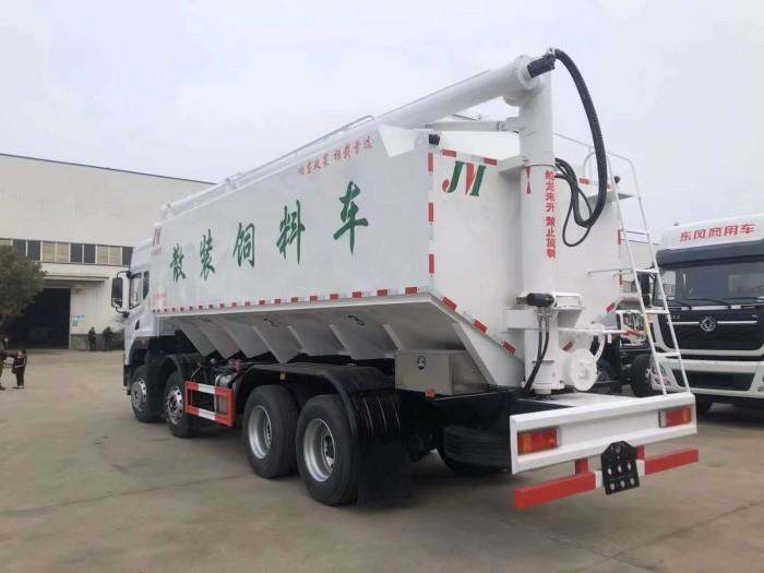 Dongfeng 8x4 bulk feed transport truck