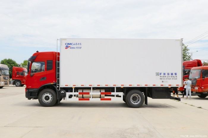 Dongfeng 4X2 Reefer Truck