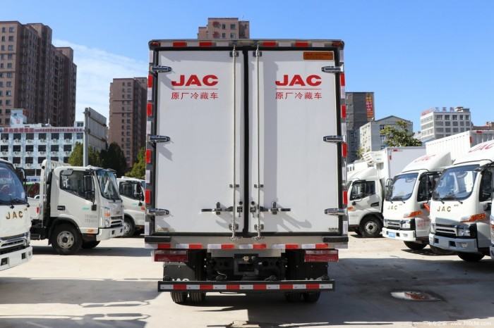 JAC 4m Reefer Truck