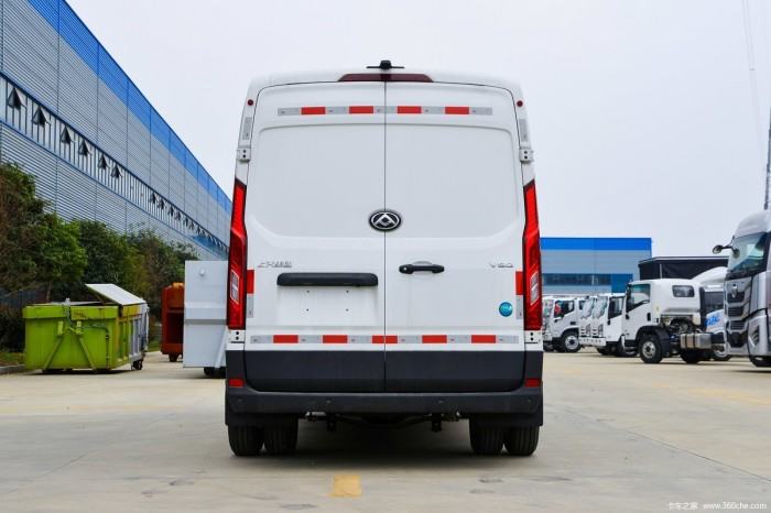 SAIC Reefer Truck