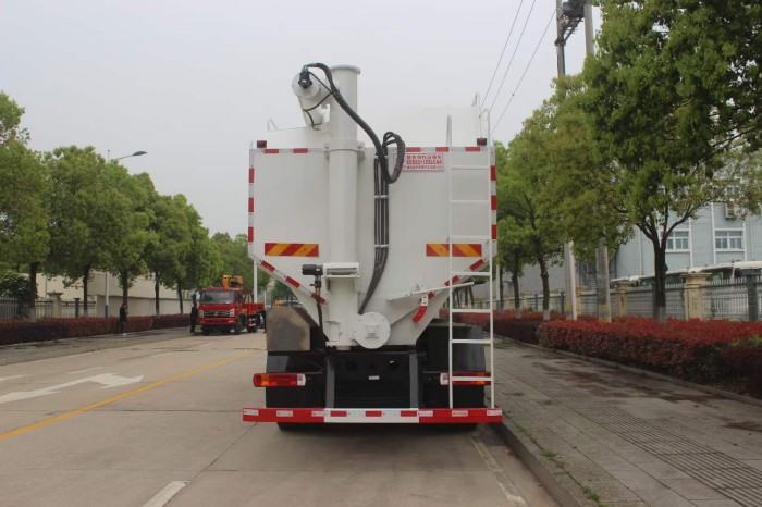 FAW 8x2 bulk feed transport truck