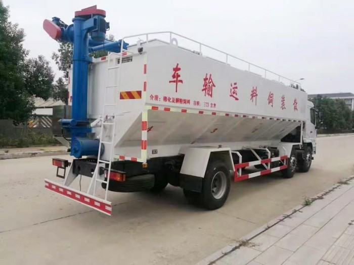 SHACMAN 6x2 Bulk Feed Truck