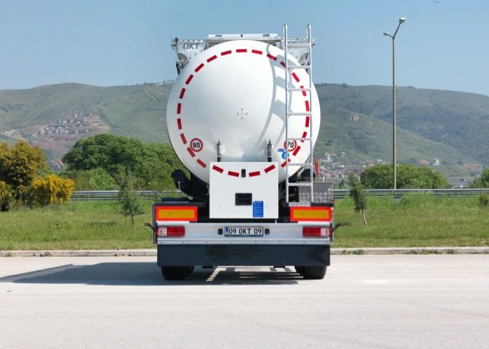 Insulated Chemical Tanker Semi Trailer