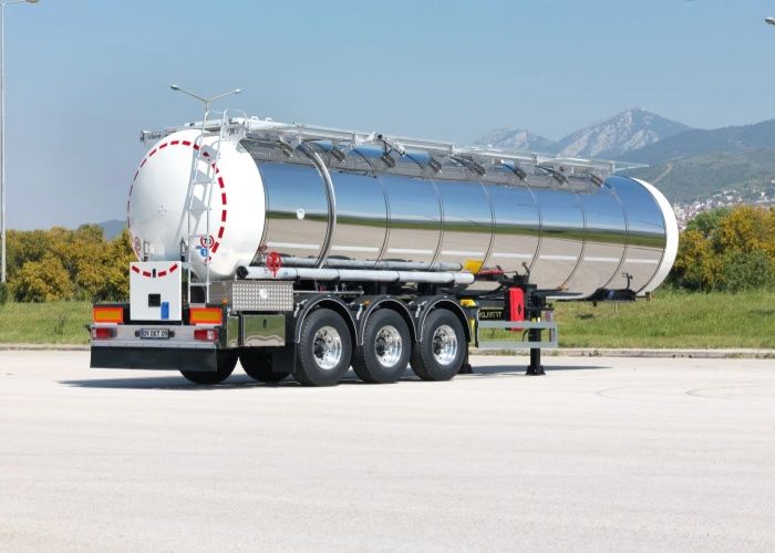 Insulated Chemical Tanker Semi Trailer