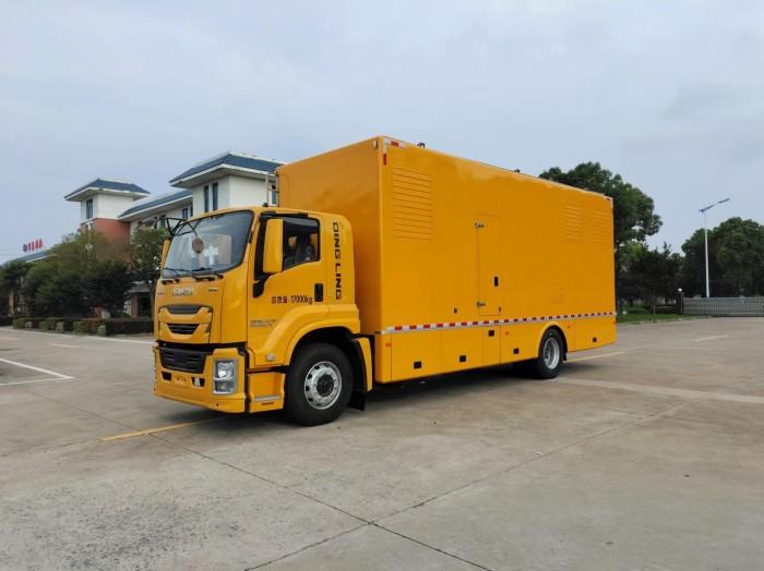 ISUZU Mobile Generator Truck      