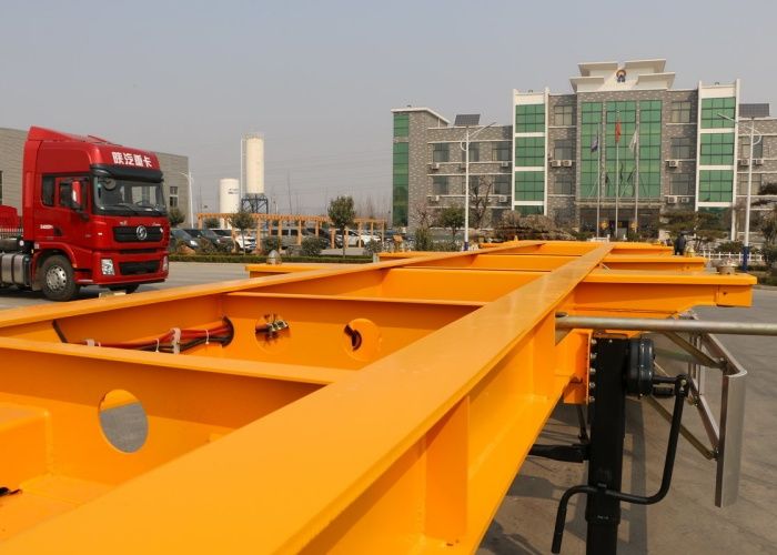 container chassis semi-trailer