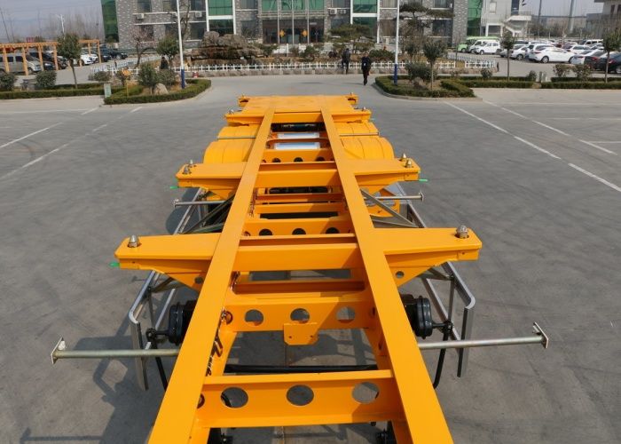 container chassis semi-trailer