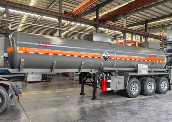 Concentrated sulfuric acid tanker semi trailer