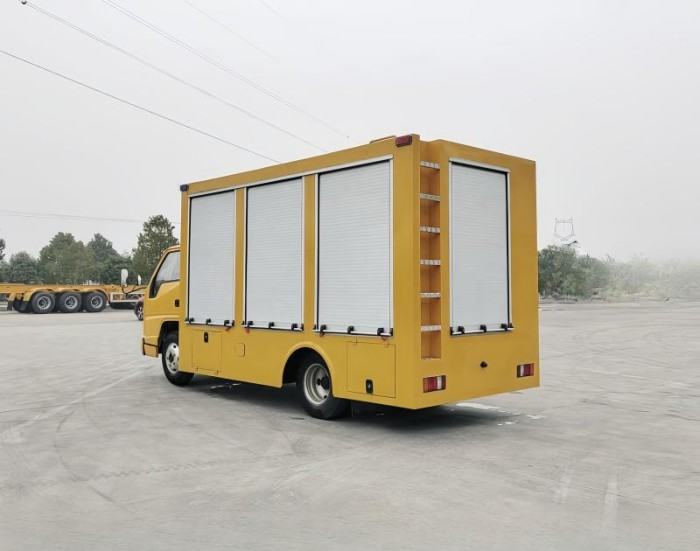 JMC emergency rescue truck