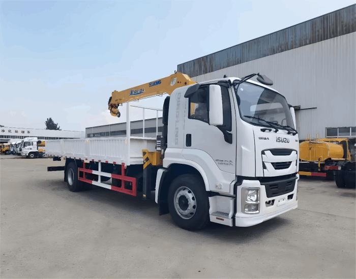 ISUZU 8ton Truck Mounted Crane