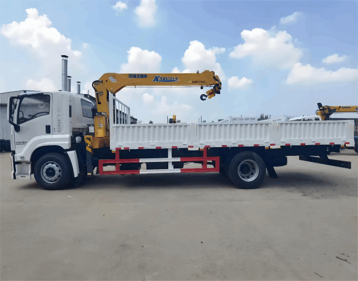 ISUZU 8ton Truck Mounted Crane