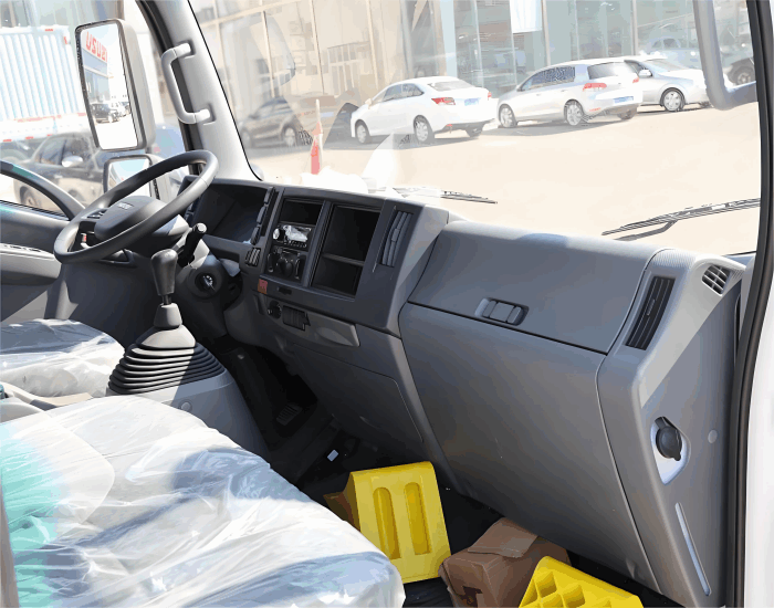 ISUZU Road Rescue Tow Truck